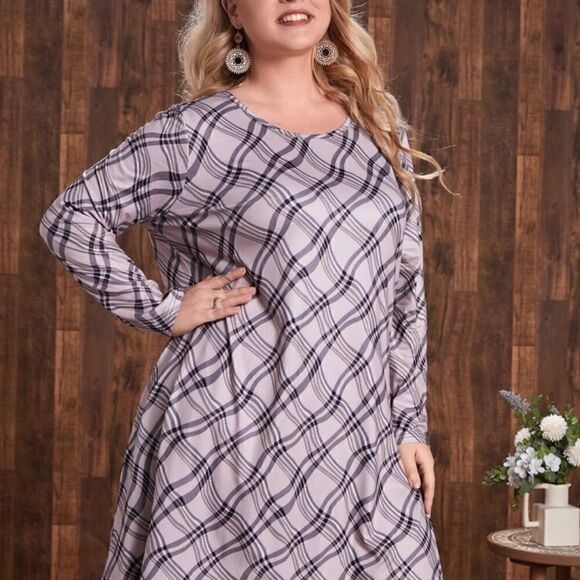 NEW! PLUS Size Plaid Print Pullover Tee Dress Size 2XL - Picture 2 of 4